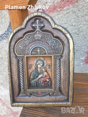 малка икона с Божиата Майка 