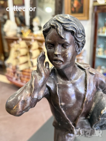 Бронзова скулптура "Вестникар" - Alonzo №7888, снимка 8 - Антикварни и старинни предмети - 53621202