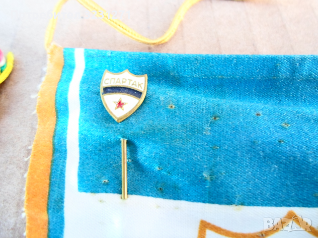 Лот от 3 Футболни Флагчета и Две Значки.ЕТЪР/СПАРТАК/МИНЪОР, снимка 3 - Колекции - 36182516