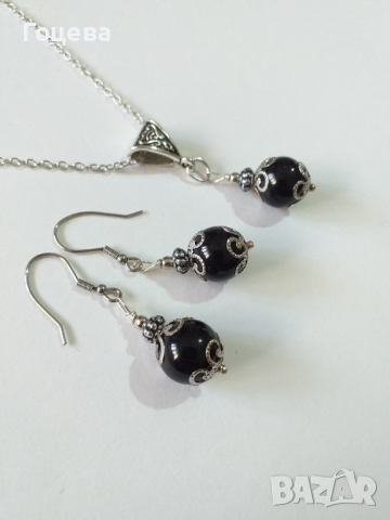 Красив комплект бижута с черни порцеланови мъниста и орнаменти в цвят Сребро , снимка 4 - Бижутерийни комплекти - 36448498