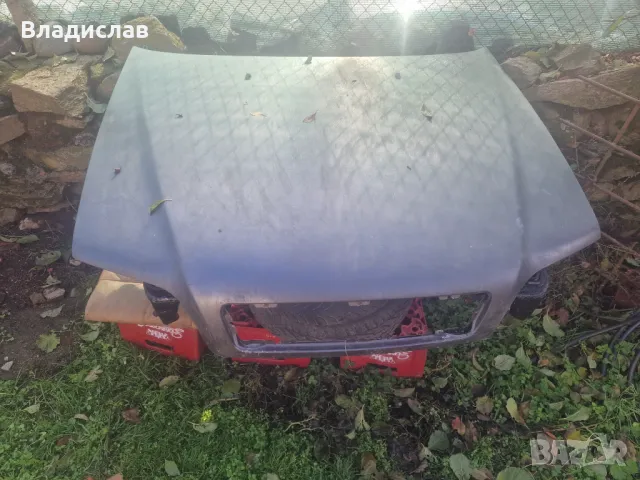 Преден Капак с механизъма и жилото Volvo v40 , снимка 2 - Части - 48055241