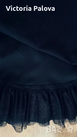 Скъпа маркова оригинал рокля лукс  RED VALENTINO Италия, снимка 15 - Рокли - 50327601