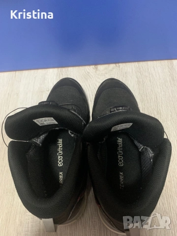 Оригинални боти Adidas terrex, снимка 7 - Детски боти и ботуши - 53696580