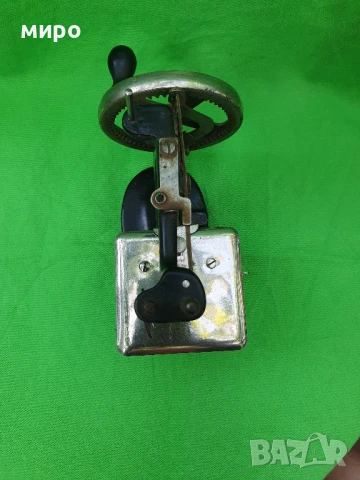 Мини шевна машина SINGER Simanco 29945 U.S.A., снимка 4 - Антикварни и старинни предмети - 50650309