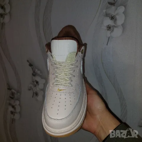 маратонки Nike Air Force 1 Luxe  номер 39  , снимка 9 - Маратонки - 48286959