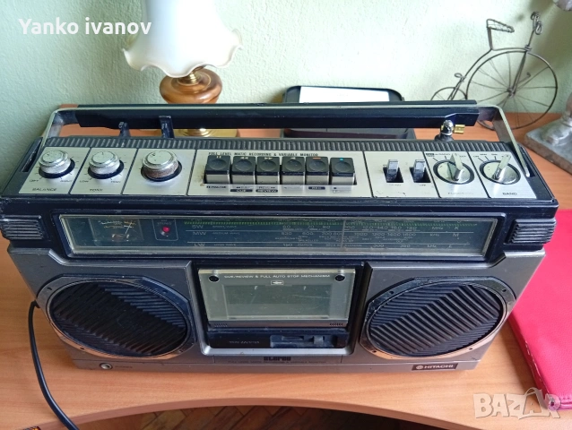 Радиокасетофон Hitahi, снимка 3 - Радиокасетофони, транзистори - 53746861