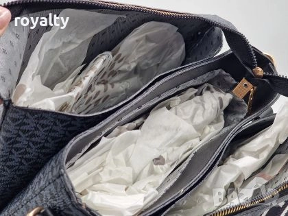 Michael Kors Дамска Кожена Чанта С Три Отделения , снимка 4 - Чанти - 52077209