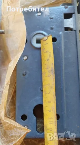 брави и шилдове. Нови. 6 броя. , снимка 2 - Интериорни врати - 50275024