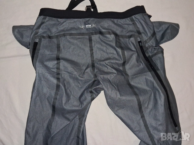 2 броя Arcteryx и Mountain Hardwear Firefall Bib Snow Pants - Men's (L) панталон gore tex Arc'teryx , снимка 7 - Спортни дрехи, екипи - 48244806