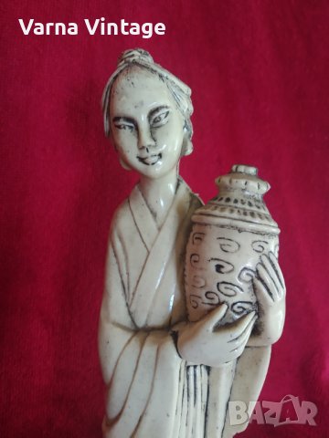 Пластмасова фигура Японска жена., снимка 4 - Антикварни и старинни предмети - 40973959