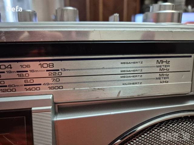 радиокасетофон , снимка 8 - Радиокасетофони, транзистори - 53663692