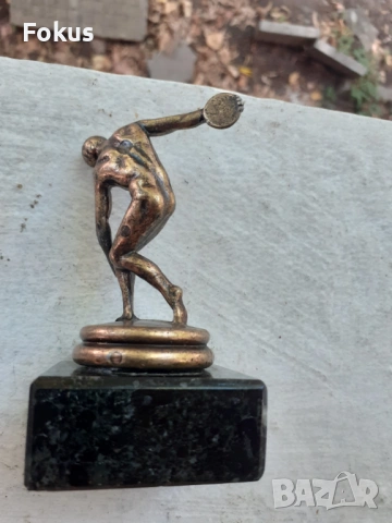Малка метална фигура статуетка на дискохвъргач, снимка 2 - Антикварни и старинни предмети - 53322465