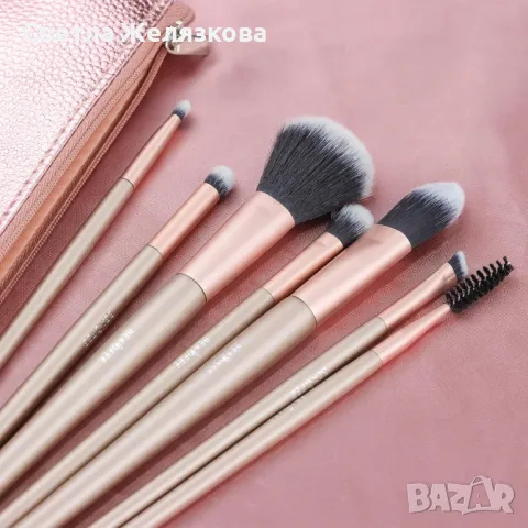 Четки за грим, комплект от 7 части, чанта за съхранение, снимка 7 - Други - 47531266