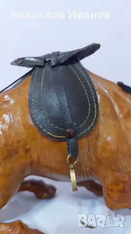 Винтидж колекционерска статуетка папие маше камила изработена с кожа., снимка 4 - Статуетки - 49433336