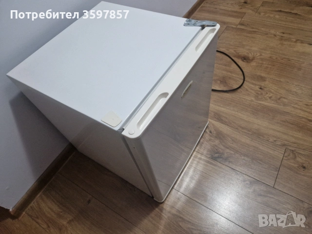 Хладилник мини бар работещ отлично 59 евро, снимка 7 - Хладилници - 53697806