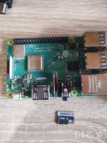 Raspberry Pi 3B+ 1GB Flirc Case 32GB MicroSD, снимка 3 - Работни компютри - 52508736