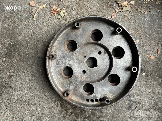 Маховик за м72 Урал 
