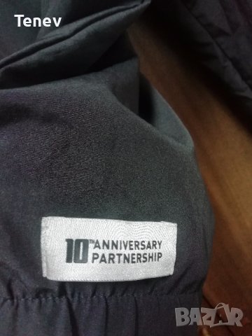 Scuderia Ferrari Puma 10th Anniversary оригинално яке горнище F1 Formula One , снимка 6 - Спортни дрехи, екипи - 41749808