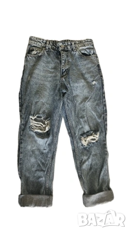 Скъсани дънки