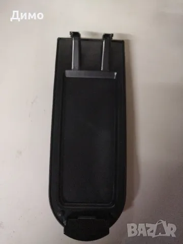 Подлакътник Volkswagen jetta golf mk4 passat b5, снимка 2 - Части - 49822846