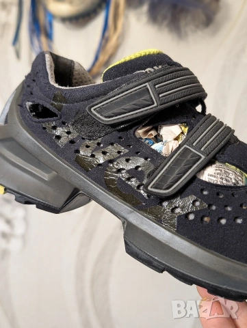 Uvex 1 S1 ESD номер 38 работни предпазни обувки с бомбе, снимка 13 - Други - 50635340