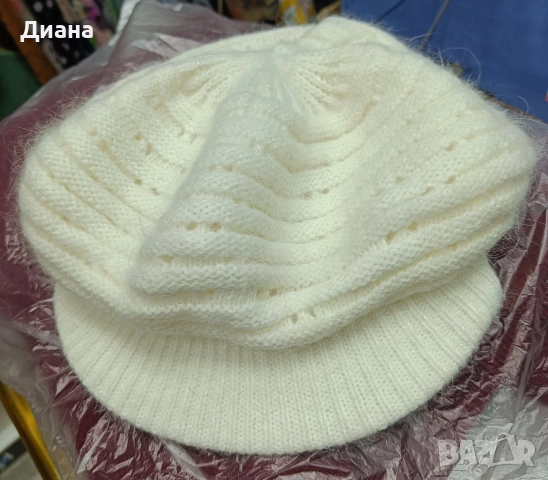 Дамски шапки-ръчно плетиво, снимка 14 - Шапки - 52945137
