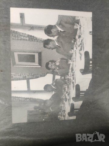 Продавам албум Добри Джуров VA A. Zapotockeho 1962 г., снимка 8 - Други ценни предмети - 42186410