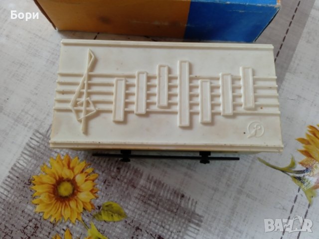 Стар мелодичен звънец, снимка 2 - Други ценни предмети - 40940310