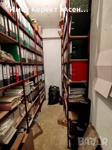 Имот Корект продава Складова база, широк център , снимка 11 - Складове - 49624241