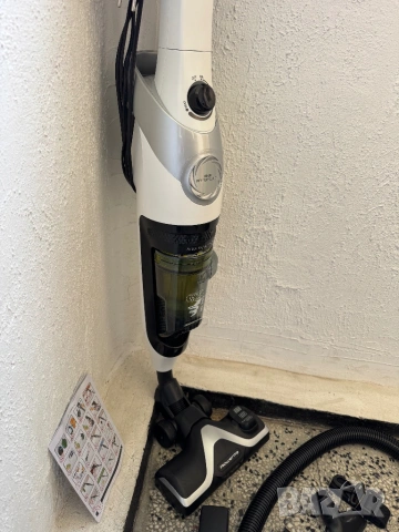 Вертикална Прахосмукачка с Кабел Rowenta RH8147WA Powerline Extreme Cyclonic, 750W!, снимка 3 - Прахосмукачки - 53802805