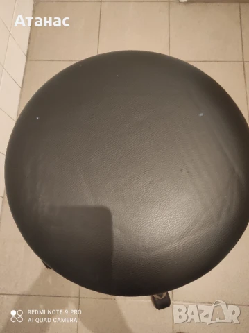 Продавам таборетка , снимка 2 - Столове - 51417261