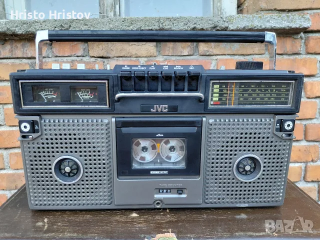 Продавам Ретро Касетофон ( JVC RC-717LB JAPAN ) 