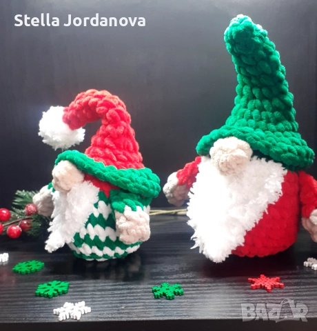 Ръчно изплетен плюшен коледен гном 🎅, снимка 2 - Плюшени играчки - 52238304
