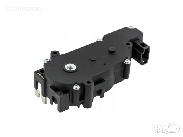 Mercedes GLA-Class X156 Моторче за заключване на багажник , снимка 5 - Части - 50302800