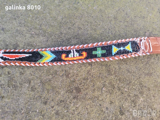 Старо коланче с мъниста, снимка 3 - Антикварни и старинни предмети - 53663300