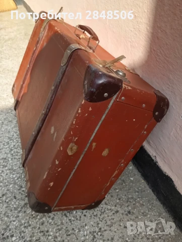 Продавам ретро куфар от 40-те години., снимка 3 - Други ценни предмети - 50645440