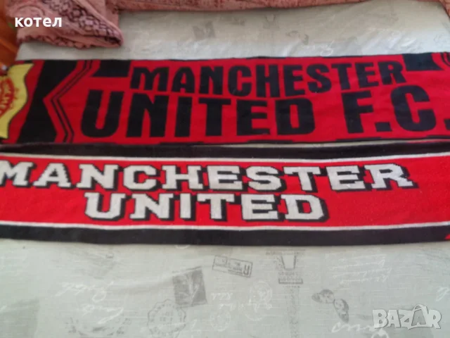 Продавам 2 Колекционерски Фенски Шалове Манчестър Юнайтед (Manchester United F.C.), снимка 5 - Фен артикули - 55998458