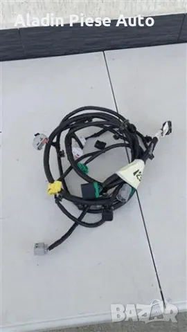 Монтаж на парктроник задна броня Kia Sportage 5 код 91880-R2590, 91880R2590 