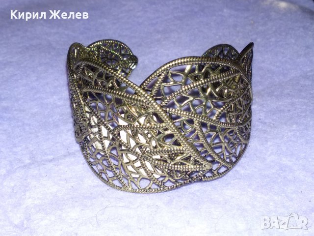 АЖУРНА ФЕШЪН АРТ РЕГУЛИРУЕМА ЕФЕКТНА ГРИВНА от ЛАКИРАНА НЕРЪЖДАЕМА СТОМАНА 26482