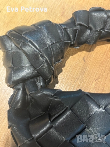 Дамска чанта мини по модел на Bottega Veneta Jodie, снимка 5 - Чанти - 53045616