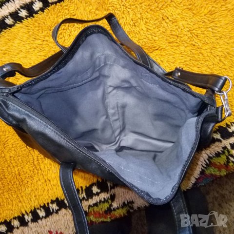 Чанта черна, снимка 2 - Чанти - 40401711