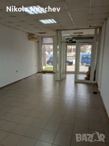 Отдавам магазин под наем в центъра на град Шумен , снимка 7 - Магазини - 48076611