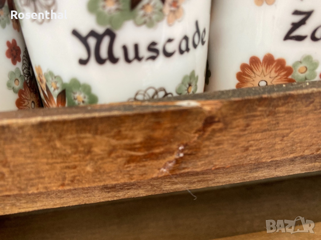 Бурканчета за подправки с етажерчица, снимка 3 - Аксесоари за кухня - 44724497