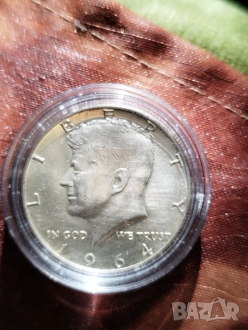 Две сребърни монети UNC, снимка 2 - Нумизматика и бонистика - 52605822