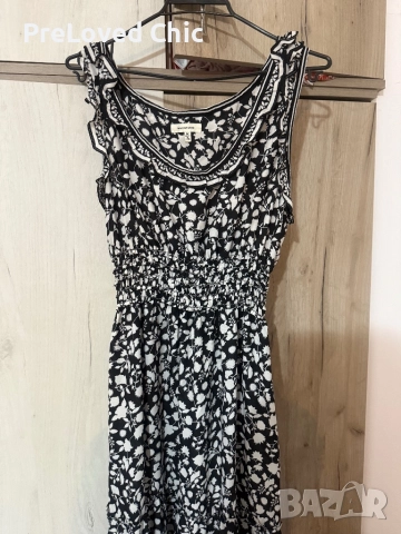 Черна дълга рокля 