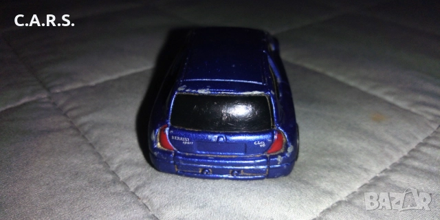 Clio V6 Renault Sport MAISTO Мащаб 1:64, снимка 3 - Колекции - 52919839