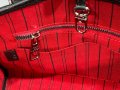 Дамска чанта Louis Vuitton, снимка 13
