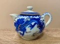 Японски порцеланов чайник с дракон, Made in Japan, средата на XX век, снимка 1