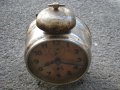 Часовник будилник Юнгханс, снимка 1 - Антикварни и старинни предмети - 33833552