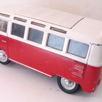 Volkswagen Van Samba Maisto Special Edition 1:25, снимка 3 - Колекции - 42901373